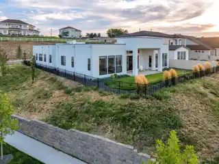 Beautiful Single-Level Home in Sky Mesa