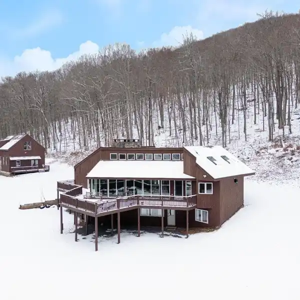 LOST CLOVE MOUNTAIN HOUSE