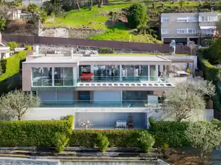 Modern Villa with Pool and Wellness Area