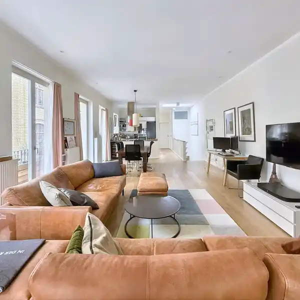 STYLISH CITY HOME