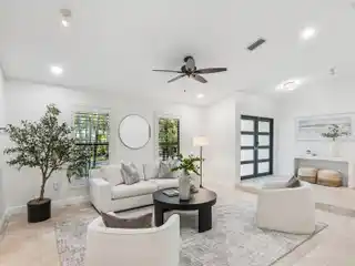Stunning Home on a Quiet Palmetto Bay Cul-de-sac