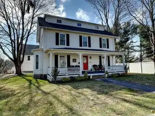 1880 Gem with Carriage House Bonus