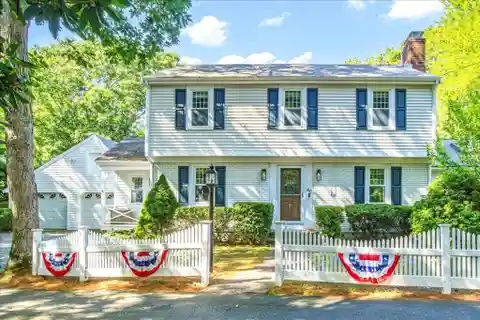 Renovated Coastal Oasis Near Old Silver Beach