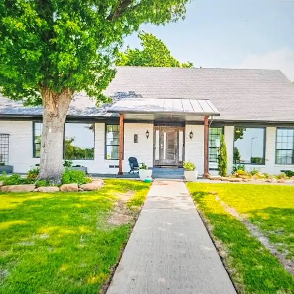 THOUGHTFULLY UPDATED MOVE-IN READY HOME