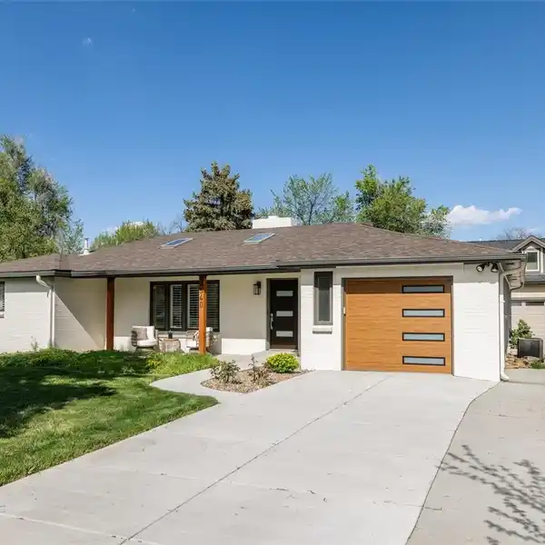 UNIQUE PROPERTY WITH ACCESSORY UNIT