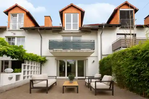 Bright and Charming Mid-Terrace House