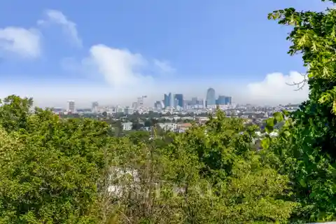 Expansive Living with Stunning Parisian Vistas