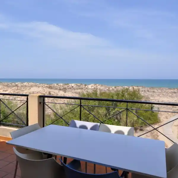 FIRST FLOOR APARTMENT IN A BEACHFRONT RESIDENTIAL COMPLEX