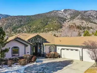 Beautiful Single-level Home on Genoa Lakes Golf Course