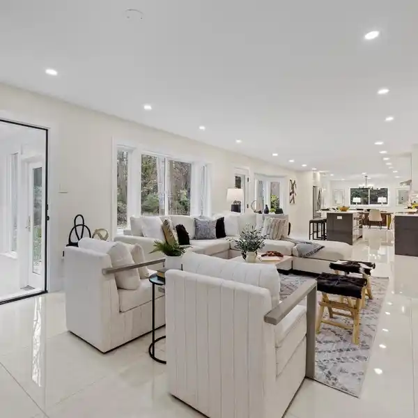 FULLY RENOVATED LUXURY HOME AT INCREDIBLE VALUE