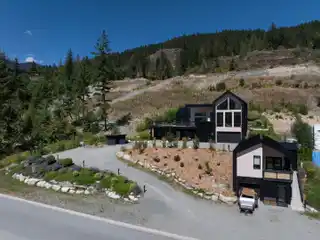 Mountain Lifestyle with Modern Design