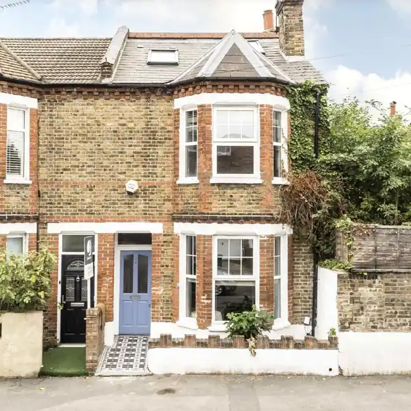 CHARMING AND SPACIOUS FOUR-BEDROOM HOME