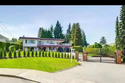 Elegant Home in Prestigious Buckingham Heights