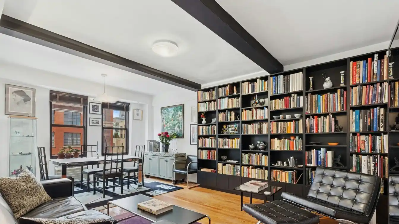 Spacious and Elegant Home in Chelsea
