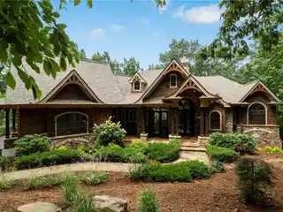 Custom Home with Breathtaking Mountain Views