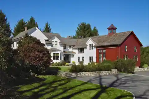 Elegant Home on a Scenic Road