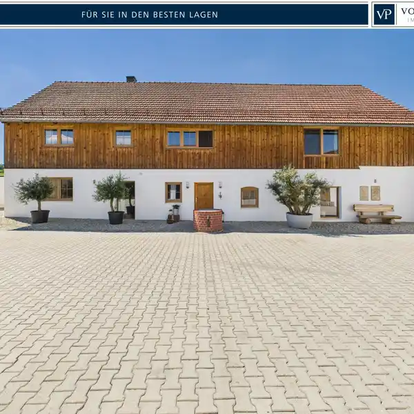 UNIQUE COUNTRY HOME