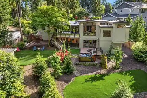 Elegant Rebuilt Residence in Coveted Killarney Circle
