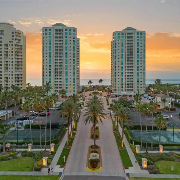 FRESHLY REMODELED RESIDENCE AT THE GRANDE