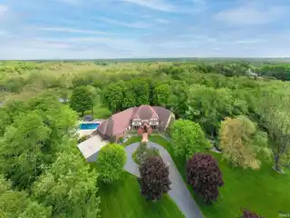 Grand Country Escape in Award-Winning District