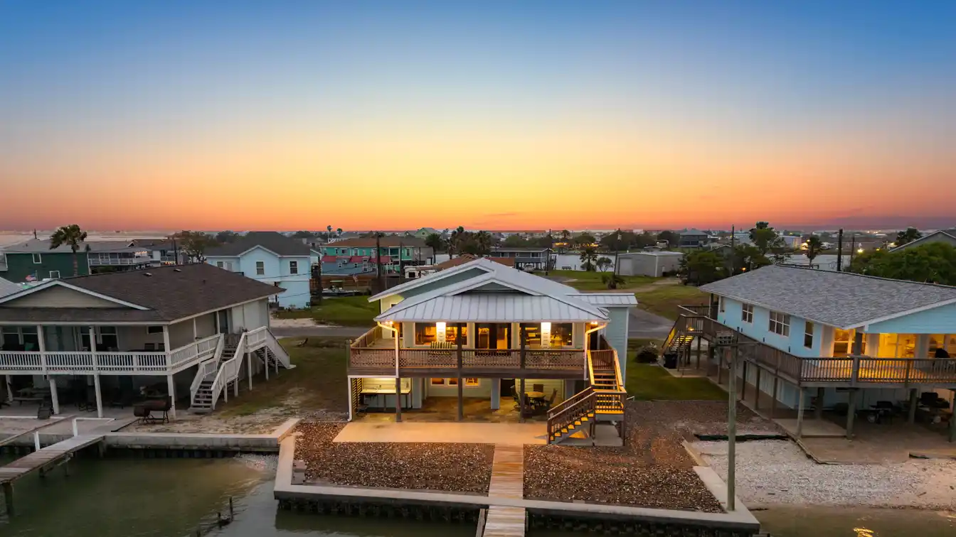 Luxury Retreat on Copano Bay