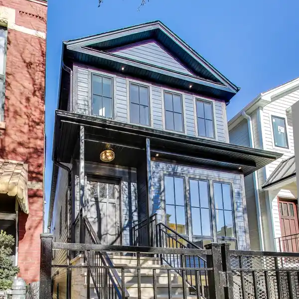 LUXURY MEETS LIVABILITY