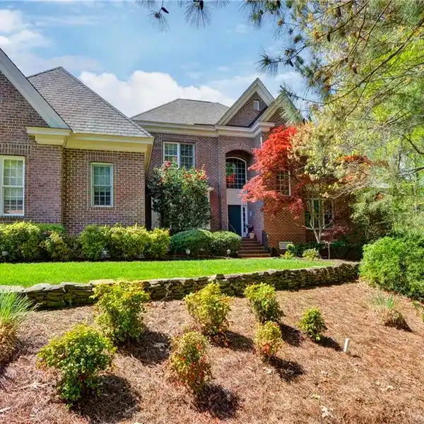 RIVER AND GOLF-FRONT HOME IN GOVERNOR'S LAND