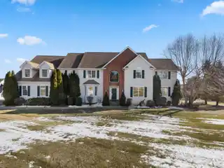 Exceptional Residence in Picturesque Centennial Ridge