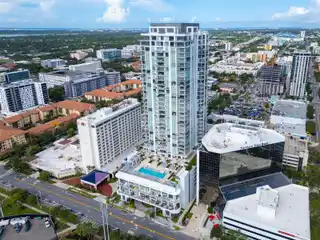 Skyline Views and Modern Elegance in a Luxury Tower