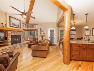Rare Remodeled End Unit Townhome