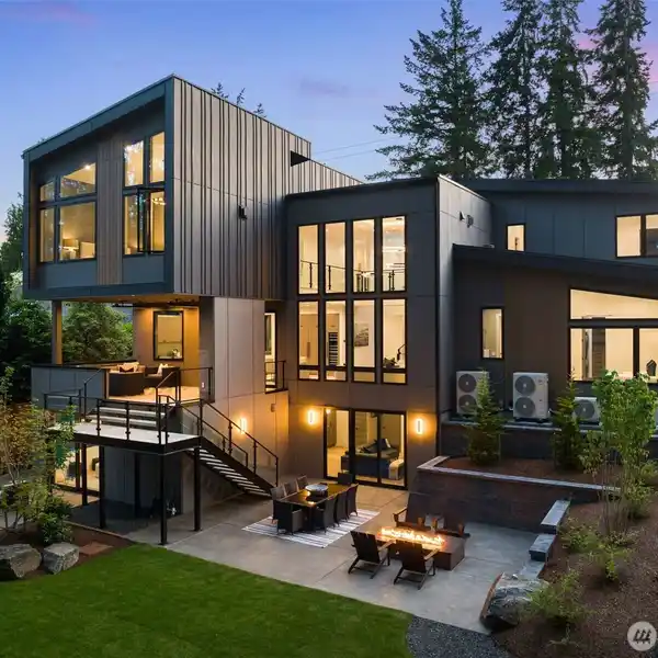 A MASTERCLASS IN MODERN LUXURY