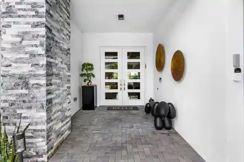 Upscale Florida Living