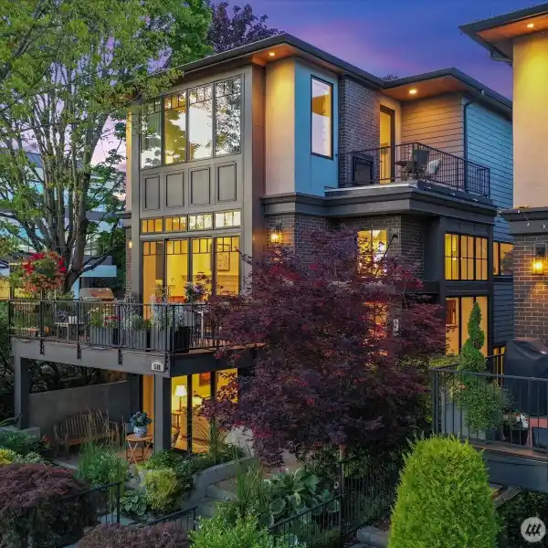 URBAN SOPHISTICATION IN EAST OF MARKET