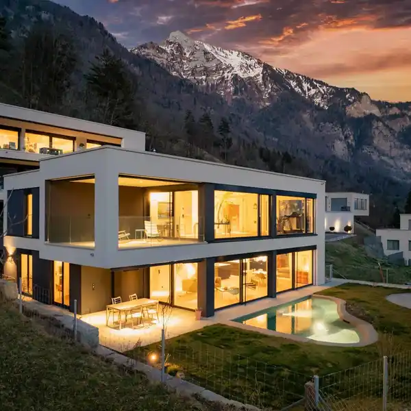 MODERN DETACHED HOUSE WITH BIODESIGN POOL AND LAKE VIEWS