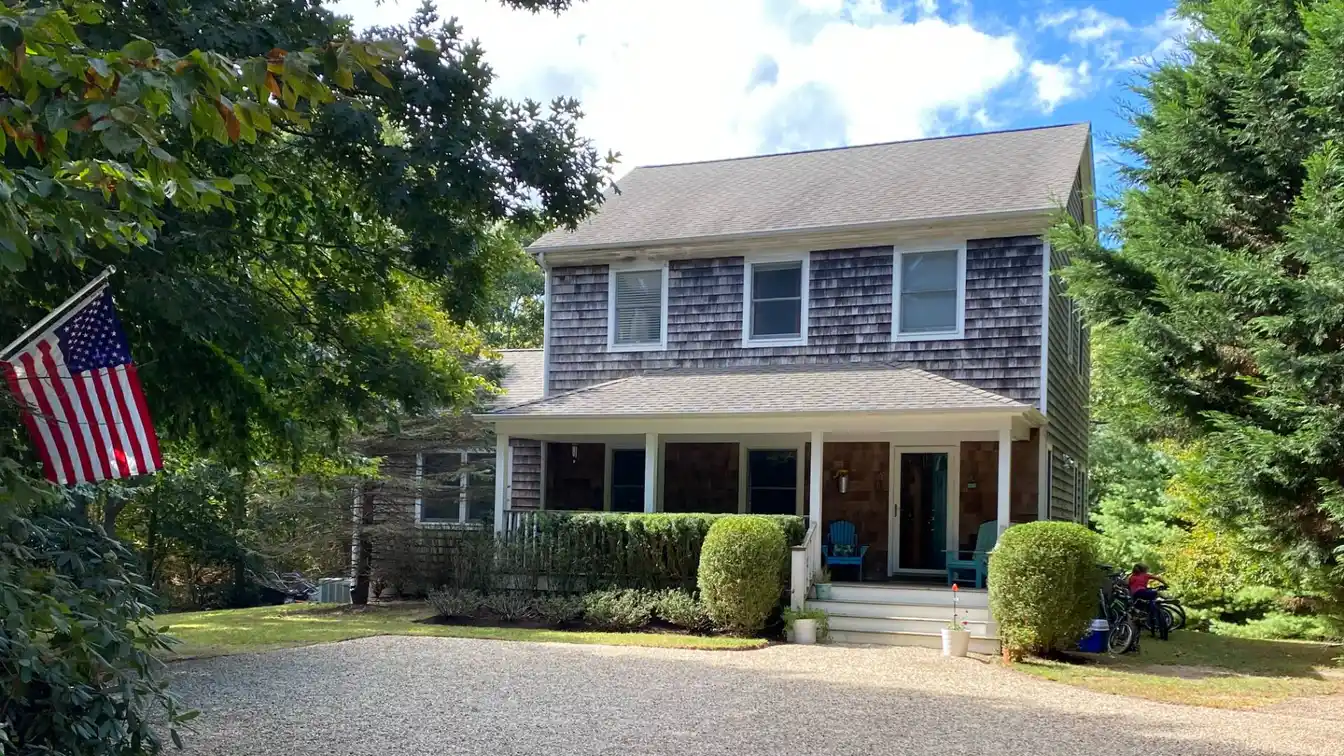 Centrally Located Summer Retreat