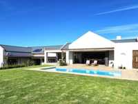 SLICE OF PARADISE IN OLIPHANTSKOP
