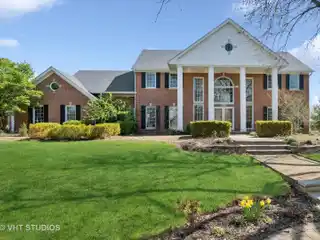 Stunning Property with Gorgeous Gardens