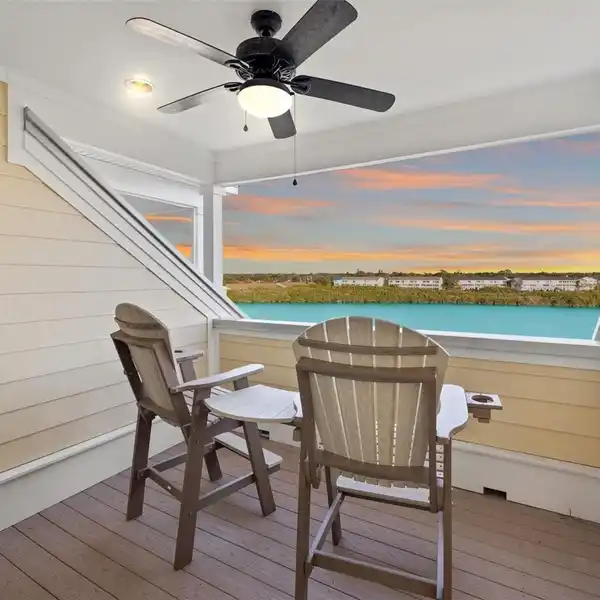 BEAUTIFULLY APPOINTED TOWNHOME IN INDIAN SHORES