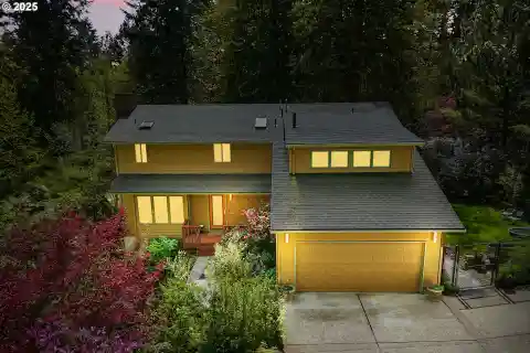 Majestic Nature Retreat Minutes from the City