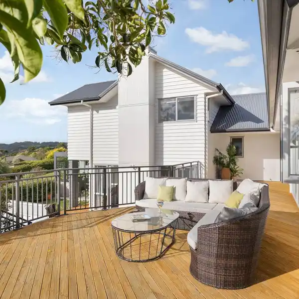 ALFRESCO PERFECTION IN PRIME WAIMAUKU LOCATION
