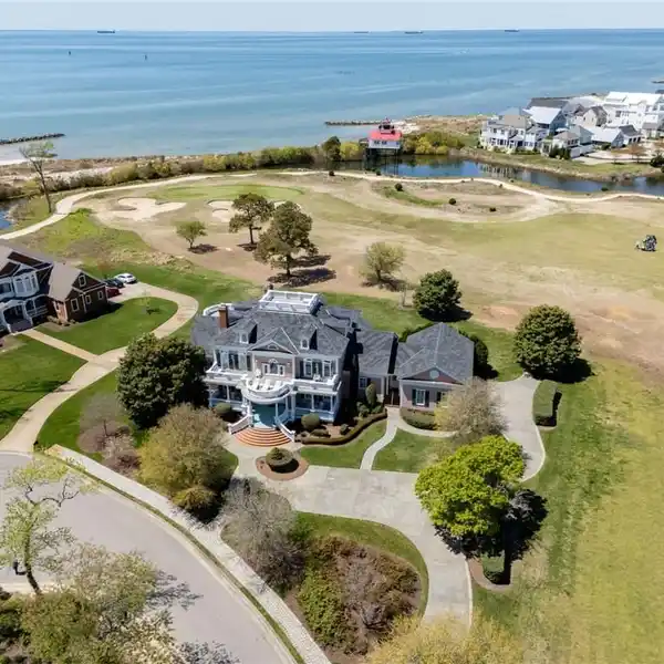 THE PINNACLE OF EASTERN SHORE ELEGANCE