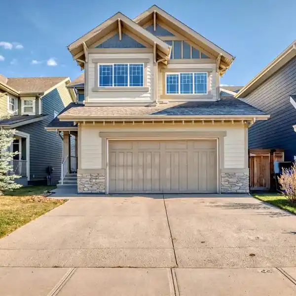 CUSTOMIZED HOME ON THE EDGE OF THE BOW RIVER