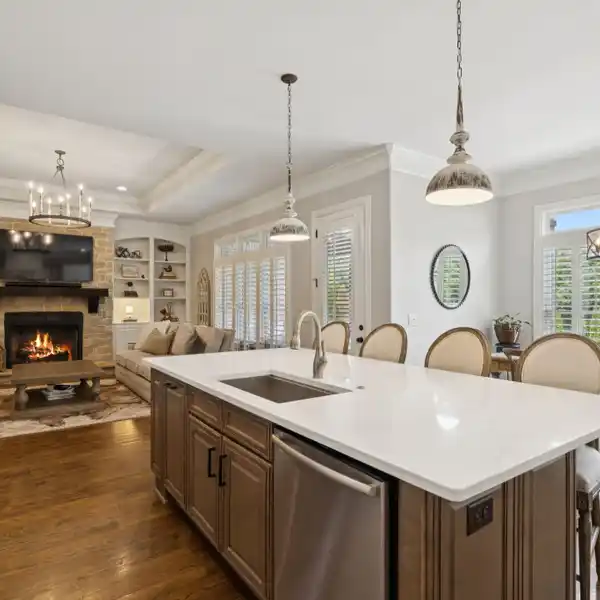 SPACIOUS UPGRADED HOME IN SOUGHT-AFTER DURHAM MANOR