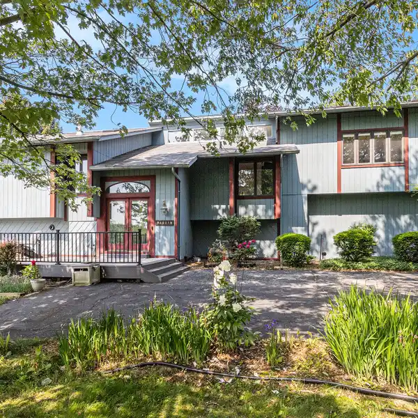 REMARKABLE BI-LEVEL HOME