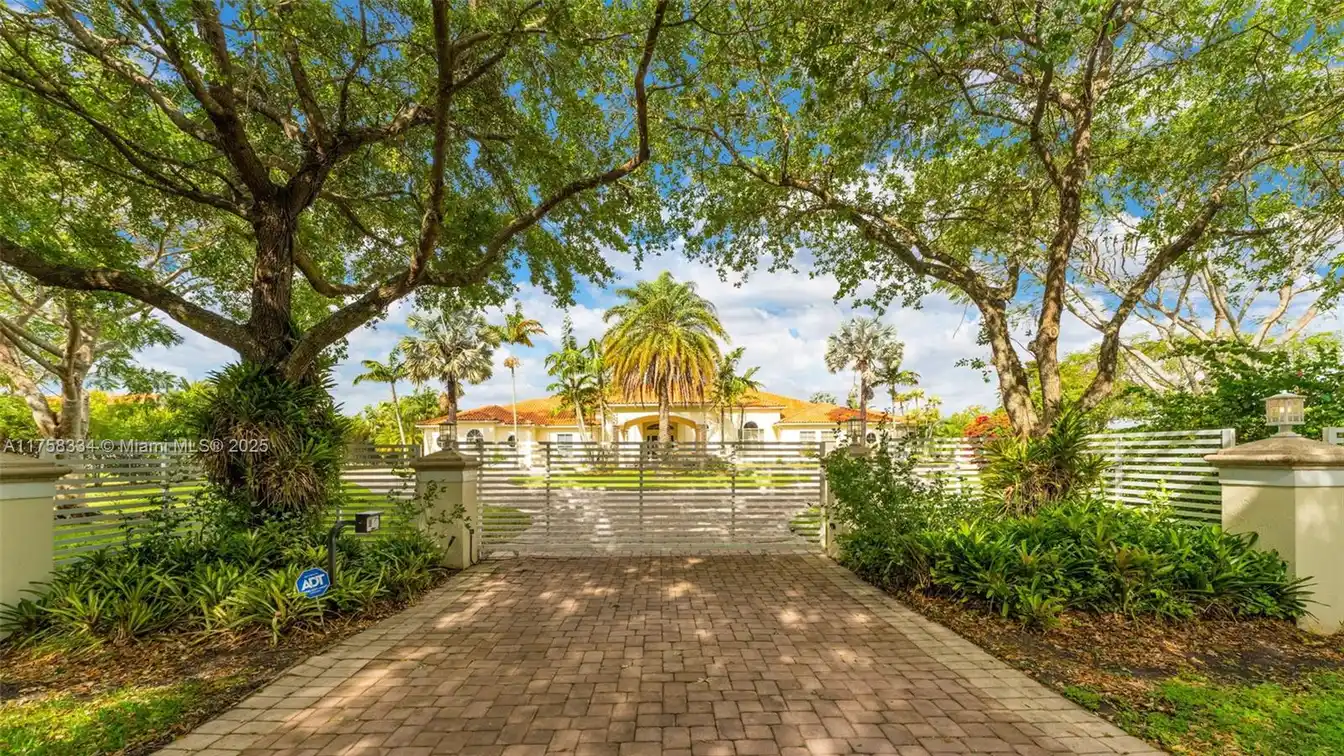 Luxury Five-acre Compound