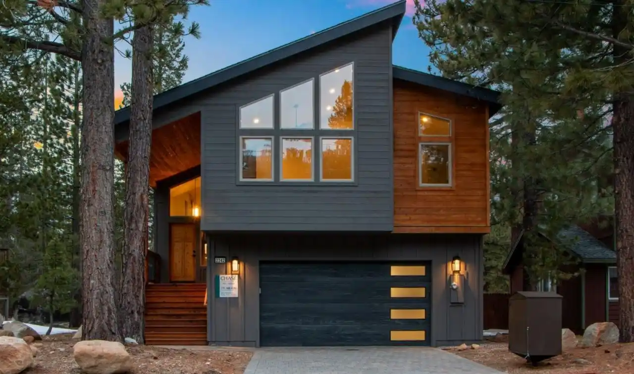 Custom-built Home with a Mountain View Backdrop
