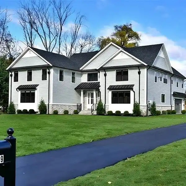 CUSTOM-BUILT LUXURY HOME