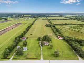 Versatile 25-Acre Property
