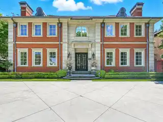 Timeless Luxury Estate in Highland Park