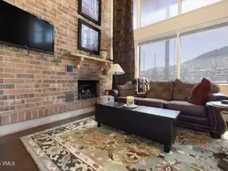 Lovely South-facing Townhouse